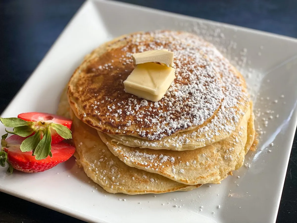 Pancakes with fresh berries